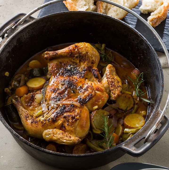 Upside-down peri-peri chicken potjie